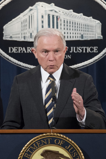 ロシア共謀疑惑、米司法長官の説明は「他の証拠と矛盾」 米紙報道 