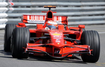 ライコネン フリー走行1回目でトップタイムを記録