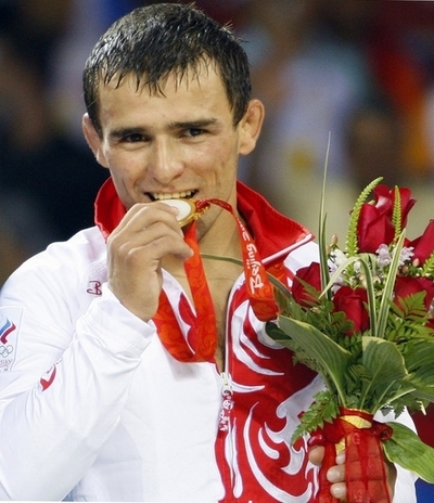 マンキエフ バイラモフに勝利し金メダル獲得