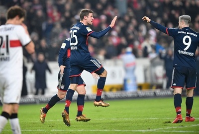 バイエルン独走態勢、終盤のドラマ制してシュツットガルトに勝利