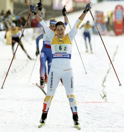 ノルグレン／カッラ組 W杯開幕戦・女子チームスプリントを制す