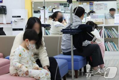 韓国でインフルと新型コロナが同時拡大…7～12歳の疑い患者が1週間で倍増
