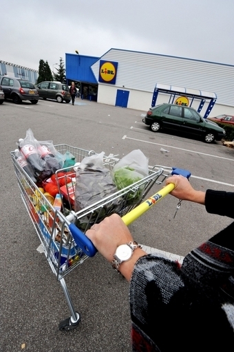 スーパーが5歳児に万引きの濡れ衣、賠償金で決着 アイルランド