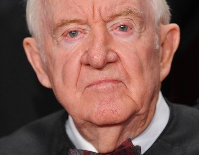 元米最高判事、銃問題で憲法改正を呼び掛け