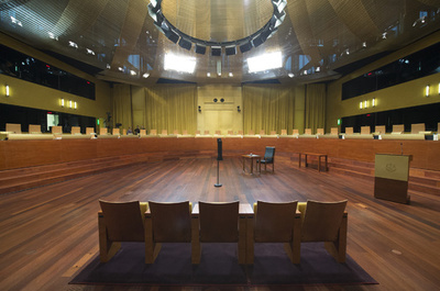 EU司法裁判所、EU外の同性パートナーにも居住権認める判断