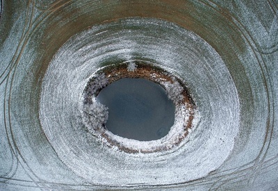 まるでアート？ 幻想的な氷と雪の風景 ドイツ