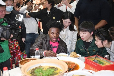 【三里河中国経済観察】「甲亢哥」が映すリアルな中国の魅力