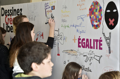 宗教風刺画、授業での使用に78%が賛成 フランス世論調査