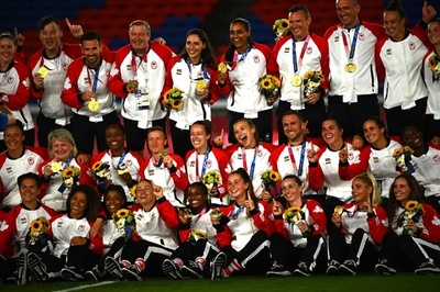 サッカーカナダ女子代表がスト敢行、不平等な扱いに抗議