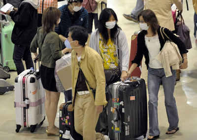 成田空港が帰国ラッシュ
