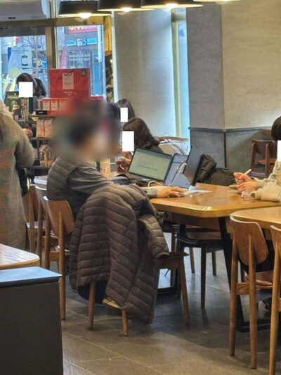 「モニター3台で占拠」…韓国・スターバックスを「自宅オフィス化」、利用マナーに波紋