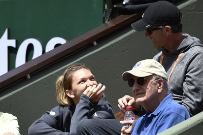 世界1位ハレプのコーチが辞任、今季GS初優勝も「家庭の事情で」