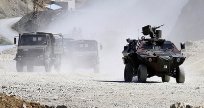 トルコ軍がクルド自治区に進入、衝突拡大に懸念