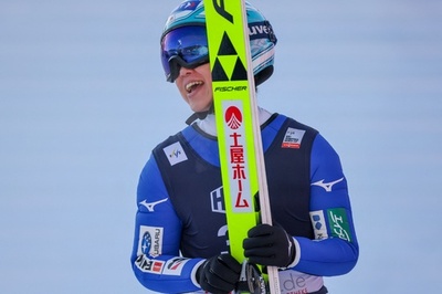 伊藤有希が開幕戦で優勝 ジャンプ女子W杯