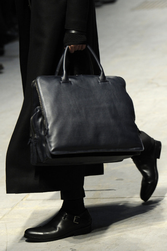 ＜13/14年秋冬ミラノ・メンズコレクション＞コスチューム ナショナル