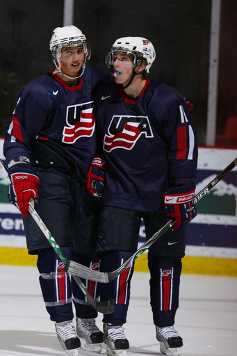 米国ブルーチーム スウェーデンに勝利