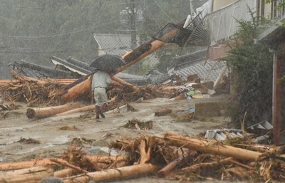 九州北部豪雨、死者18人に 500人以上いまだに孤立