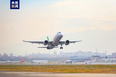 中国国産商用航空機 新疆でのデモ飛行を完了