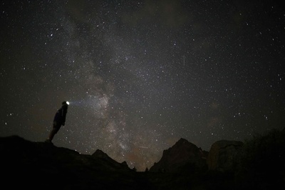 流星群に未知の小惑星か、地球衝突の危機高まる チェコ研究