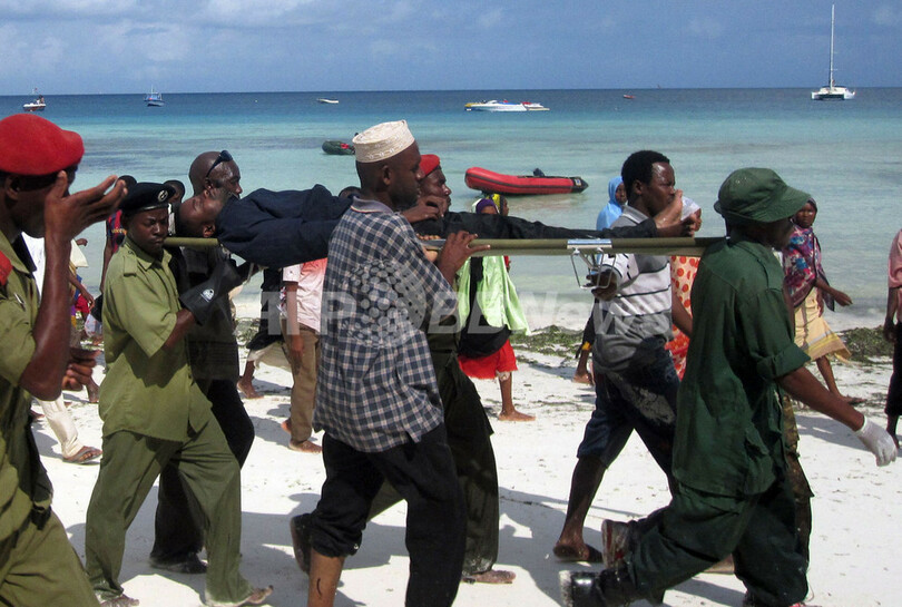 ザンジバル諸島沖でフェリー転覆、193人死亡 タンザニア