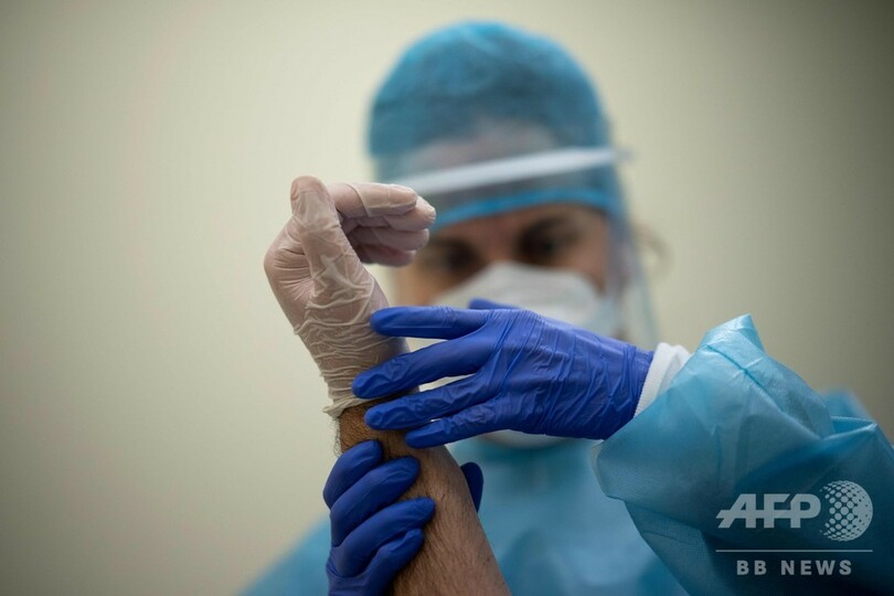 スペイン、コロナ死者数を修正 2千人減の2.6万人に