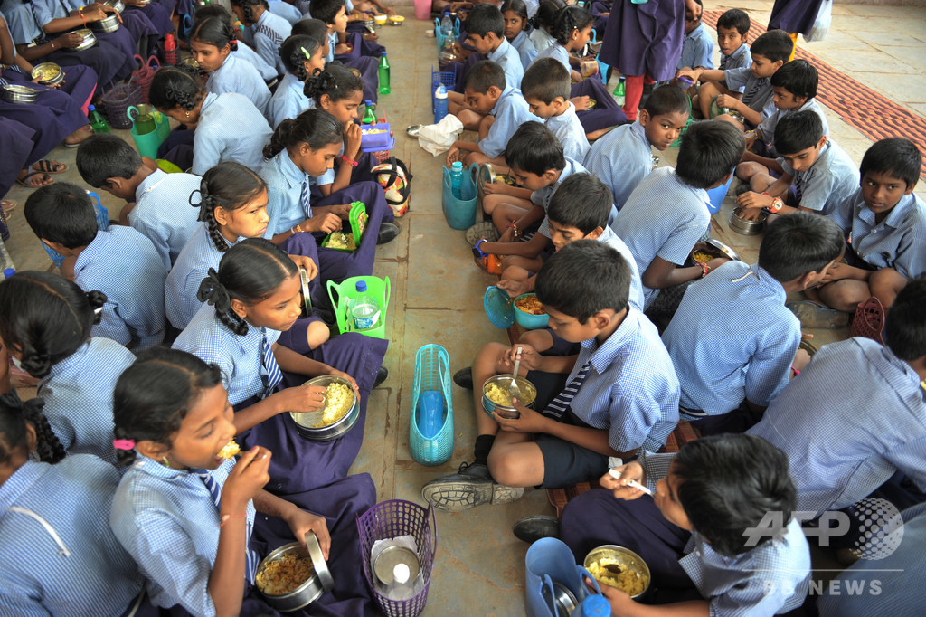給食に頼る児童3億人、休校措置で給食の機会失う 国連機関 給食に頼る児童3億人、休校措置で給食の機会失う 国連機関