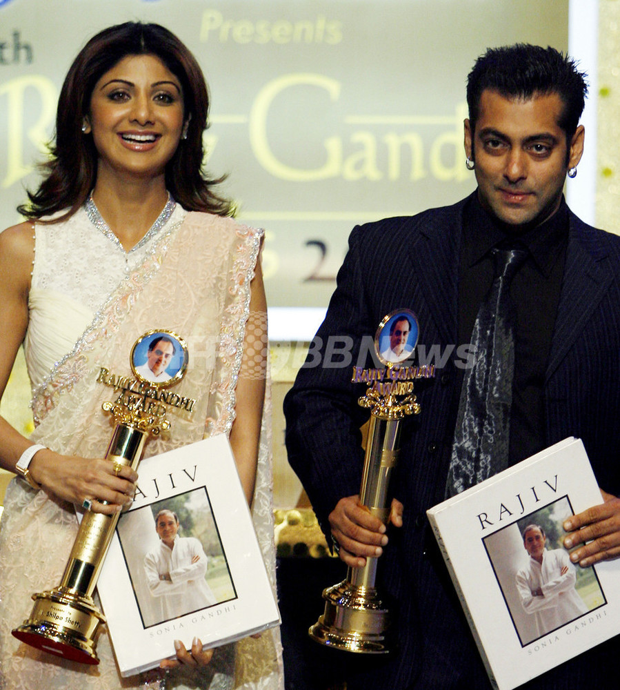 第10回ラジブ ガンジー賞授賞式 ムンバイで開催 写真3枚 国際ニュース Afpbb News