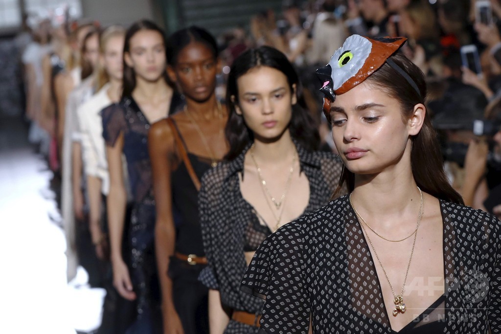 「ジョン・ガリアーノ」17年春夏