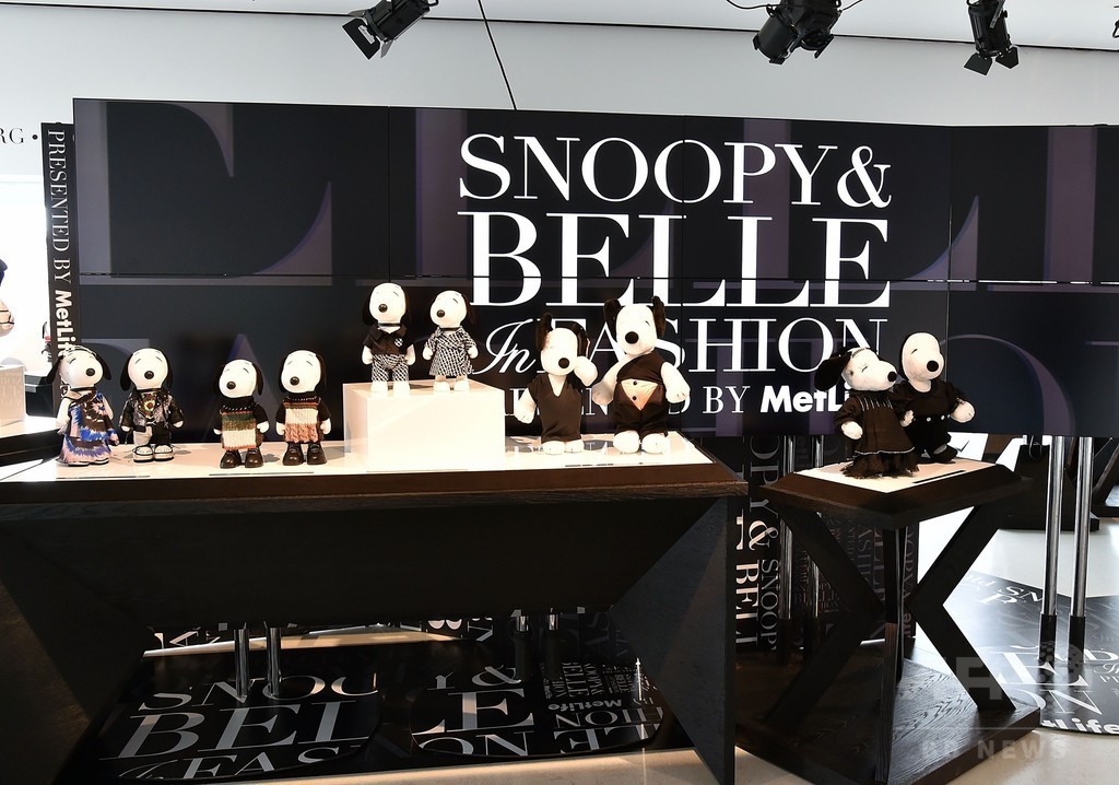 ドリスやアナ・スイ、DVFらも参加、スヌーピー生誕65周年記念チャリティー