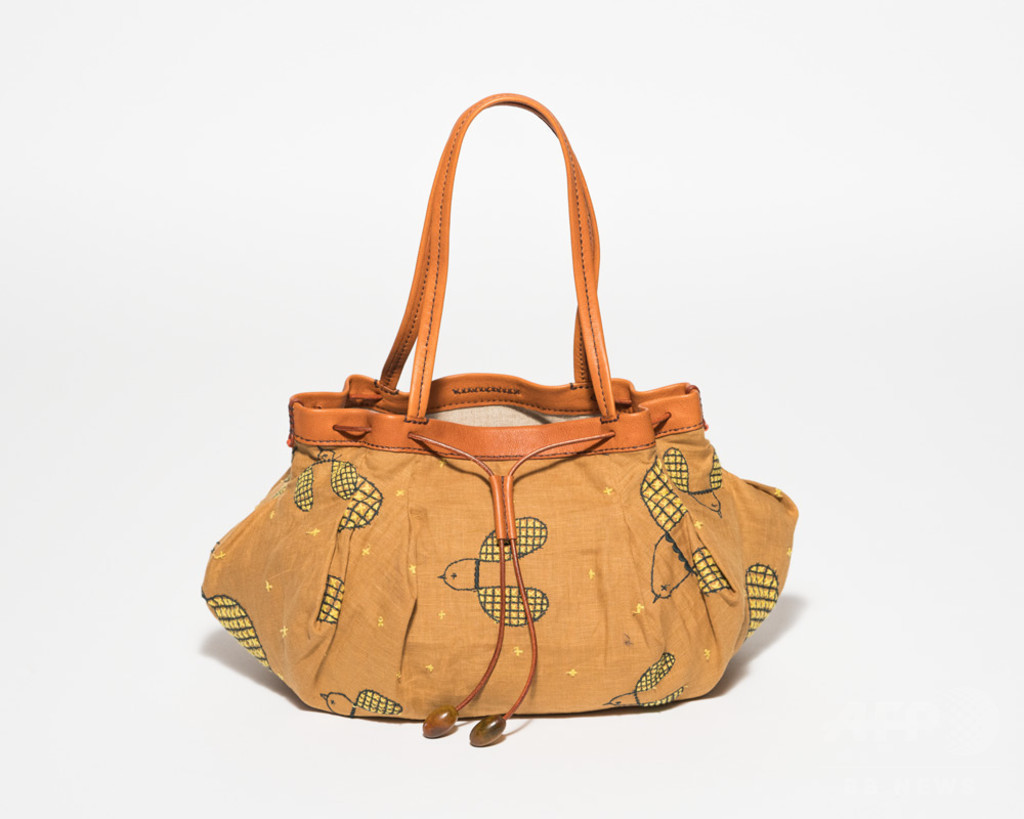 「アンリークイール×ミナ ペルホネン」スペシャルコラボ