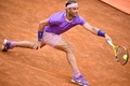 テニス、イタリア国際、男子シングルス決勝。リターンを打つラファエル・ナダル（2021年5月16日撮影）。(c)Filippo MONTEFORTE / AFP