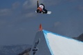 平昌冬季五輪、スノーボード女子スロープスタイル決勝。演技に臨む藤森由香（2018年2月12日撮影）。(c)AFP/Kirill KUDRYAVTSEV