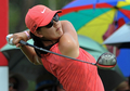 女子ゴルフ米国ツアー開幕戦、ホンダLPGAタイランド（Honda LPGA Thailand）最終日。ティーショットを打つ米国のミシェル・ウィー（Michelle Wie）。（2011年2月20日撮影）(c)AFP/PORNCHAI KITTIWONGSAKUL