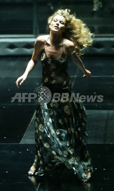 美品★アレキサンダーマックィーン★ギャザーミディスカート★ボリューム★フレア アレキサンダーマックイーン☆ポケット付きミディスカート (alexander