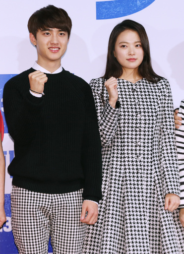 韓国映画『カート』の報道陣向け試写会、主演2人も出席