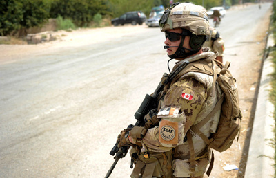 PTSDのアフガン帰還兵、家族3人殺害し自殺 カナダ