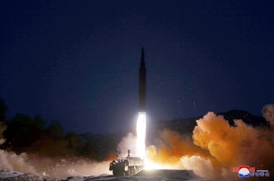 北朝鮮、「極超音速ミサイル」発射成功を発表
