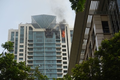 インド・ムンバイの高層マンションで火災