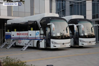 上海、PCR移動検査車 1日1万本検査可能 