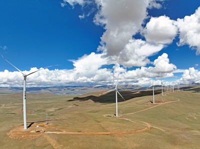 標高5千メートル以上の風力発電所が系統連系 中国・チベット自治区