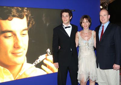 ＜07 F1・第5戦 モナコGP＞故アイルトン・セナ氏の記念プレートが除幕される