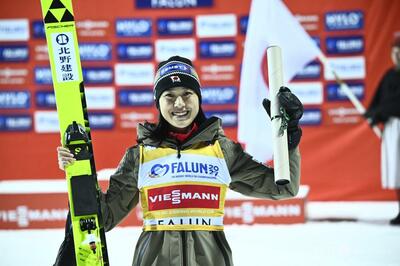 丸山希が開幕3連勝 スキージャンプW杯