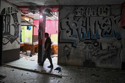 コールセンターにニワトリも…ギャング支配の刑務所を奪還 グアテマラ