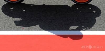 英バイクレースで2選手死亡 競技中のクラッシュで