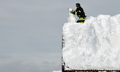 ドイツ各地で積雪、一面白銀の世界に