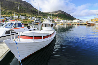 15年「欧州一の旅先」にアイスランド北部の都市、旅行ガイド大手