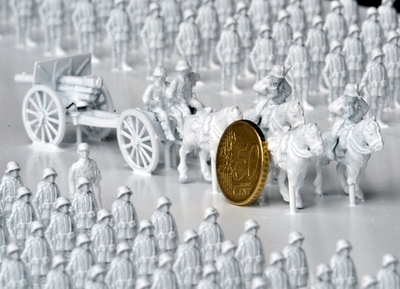 小さな兵隊さん大行進、30メートルの巨大ジオラマ登場 ドイツ博物館