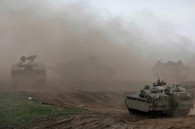 イスラエルがシリア空爆 内戦下で最多の57人死亡