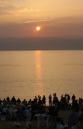 死海で身も心もリフレッシュ、ヨルダン