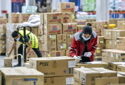 中国で進む宅配リサイクルボックス 大量廃棄問題を改善